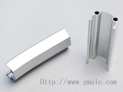 �����������г�����