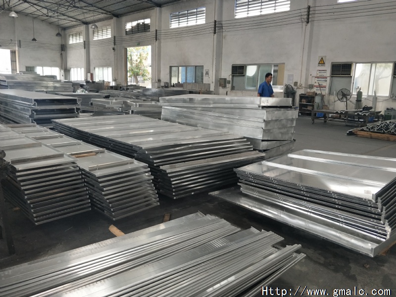 �����峧��