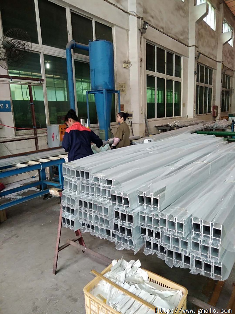 �����Ͽ�ģ���Ƴ���