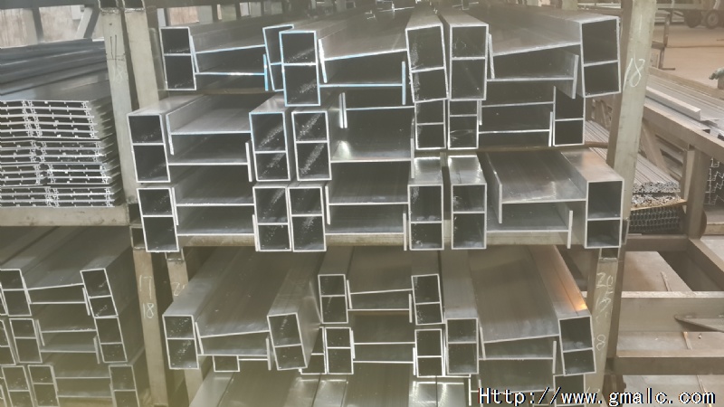 ��ѹ���ϳ���