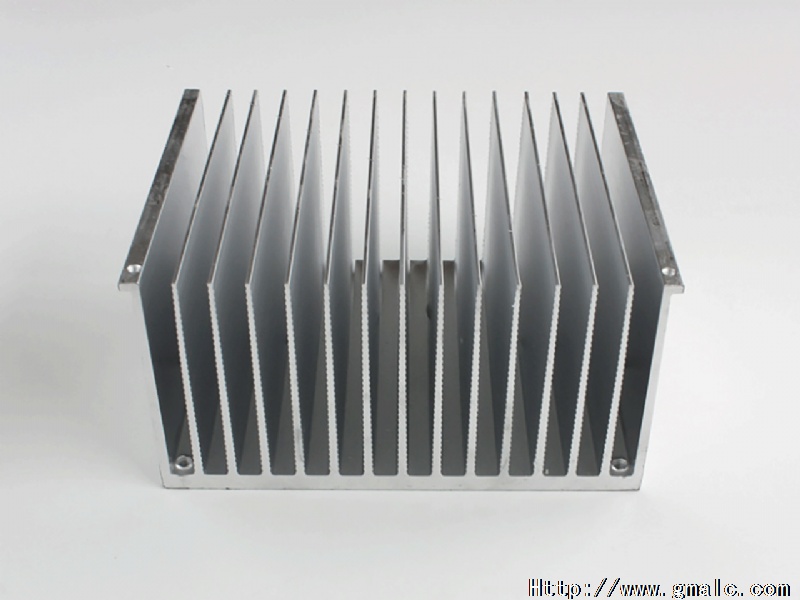 ����LED�������ܳ�ɢ�������Ͳ�